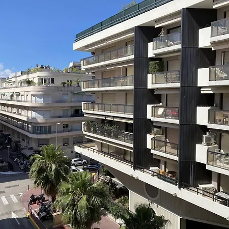 Proche Croisette - 3 Pieces